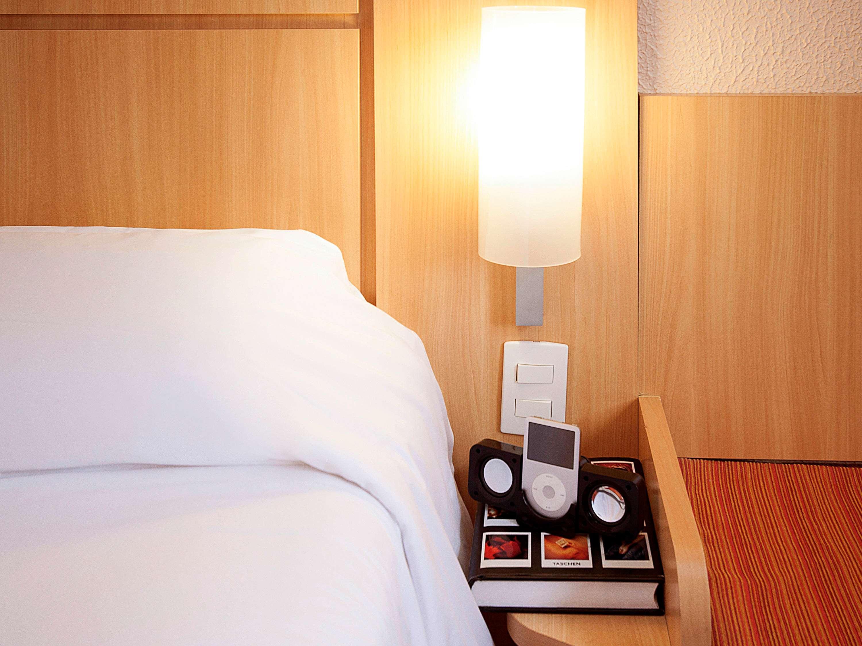 Ibis Curitiba Aeroporto Hotel Sao Jose dos Pinhais Bagian luar foto
