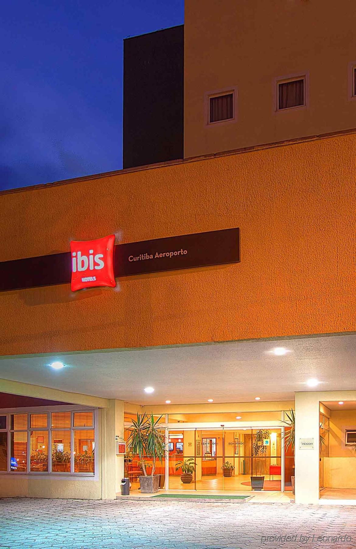 Ibis Curitiba Aeroporto Hotel Sao Jose dos Pinhais Bagian luar foto